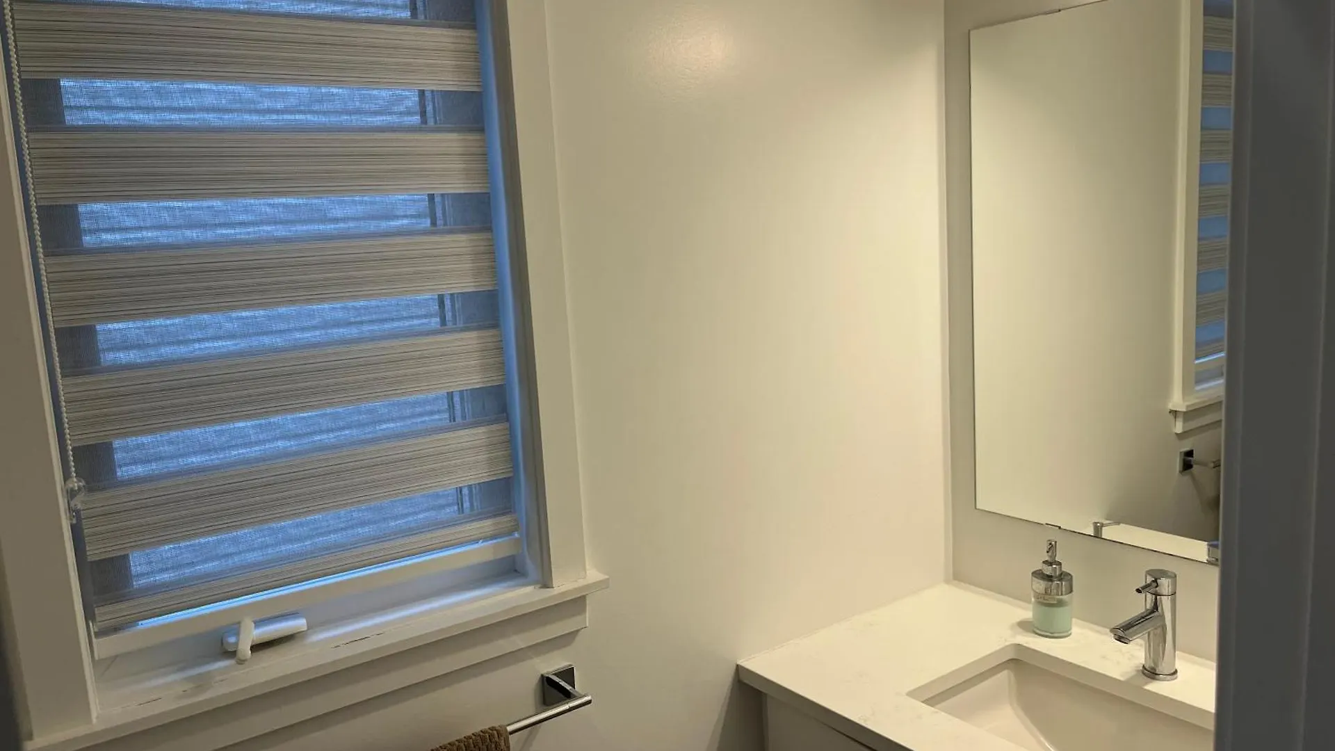 Ottawa Airport Guesthouse